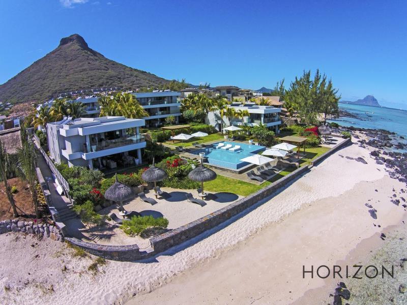 Hotel Leora Beach By Horizon Holidays Tamarin Esterno foto